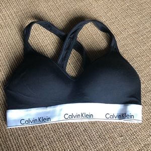 NWOT Calvin Klein sports bra